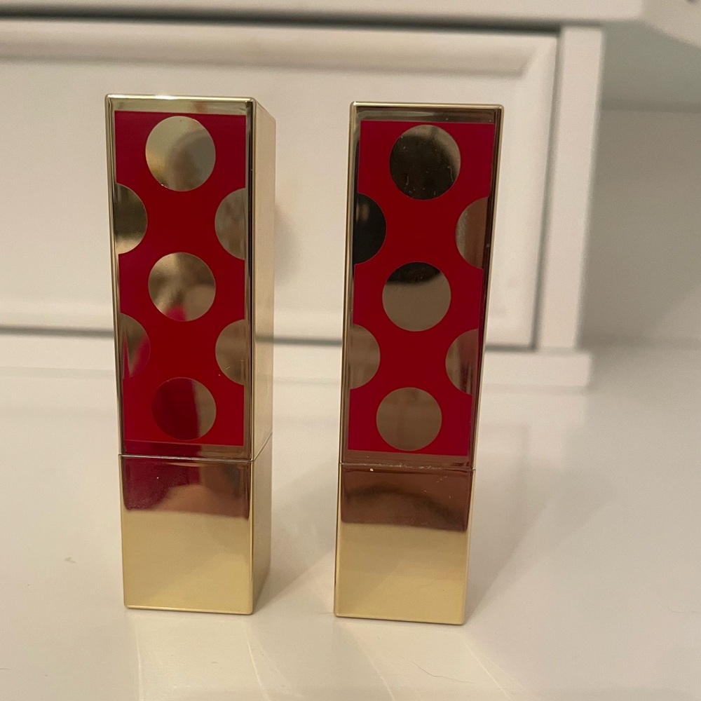 TWO Estée Lauder Red Ribbon lipsticks! Limited Edition Brand new, cost $84 new 💄 - Picture 2 of 6